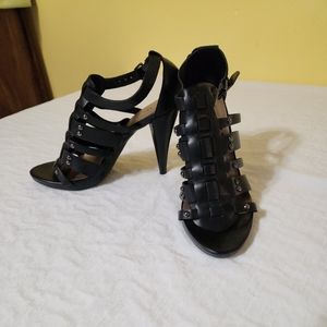 Worthington black strappy pump sandals. Size 9M